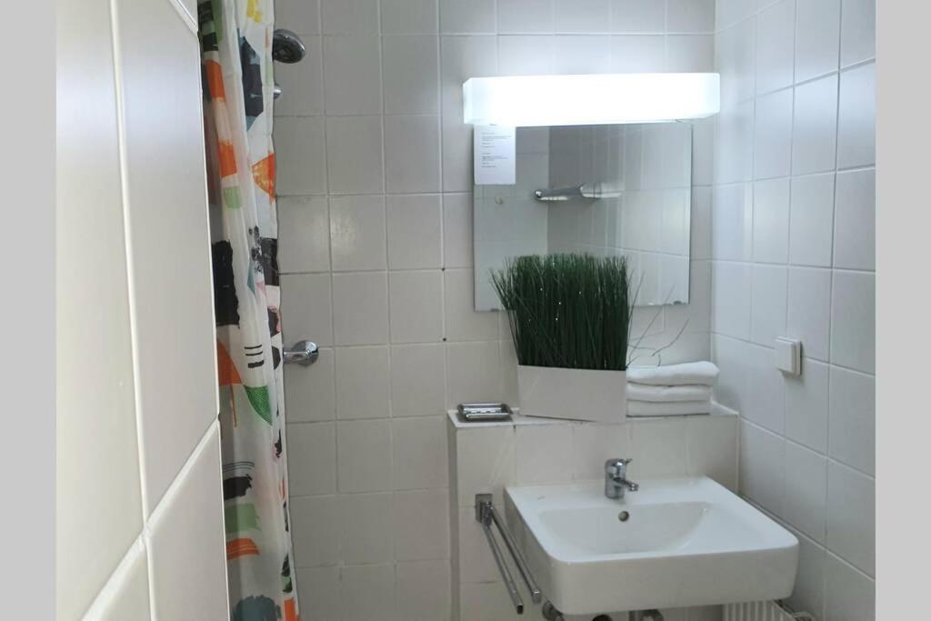 Apartment A-partment • Koeln- Mediapark Köln